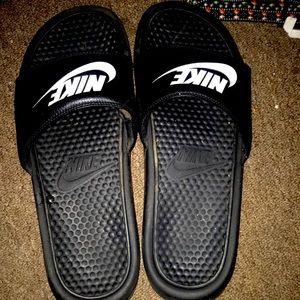 25$ all black with white Nike logo barely worn.